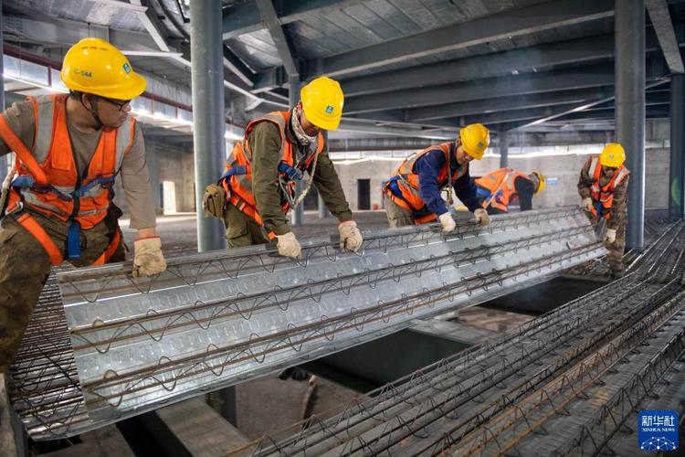 基础设施建设项目钢结构施工完成,工程进入内外装修和机电安装等阶段